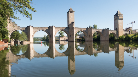 Now, here's a bridge! Pont Valentré, built between 1308 and 1379 and has survived, largely intact, to today.